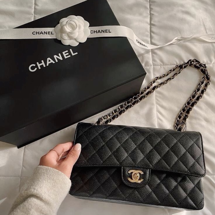 Valentine’s Day Gift Guide: Top 10 Used Chanel Bags She’ll Love 